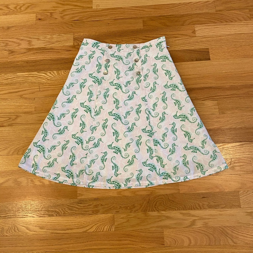 Vineyard vines skirt